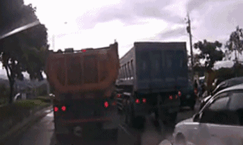 假期高速行駛攻略，看一遍絕對(duì)平安！