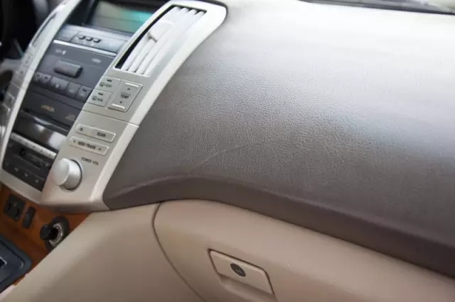 【天嬌用車學(xué)】暴曬后的汽車究竟有多毒？超乎你想象