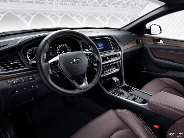 外觀/配置升級(jí) 2017新款索納塔實(shí)車(chē)首發(fā)