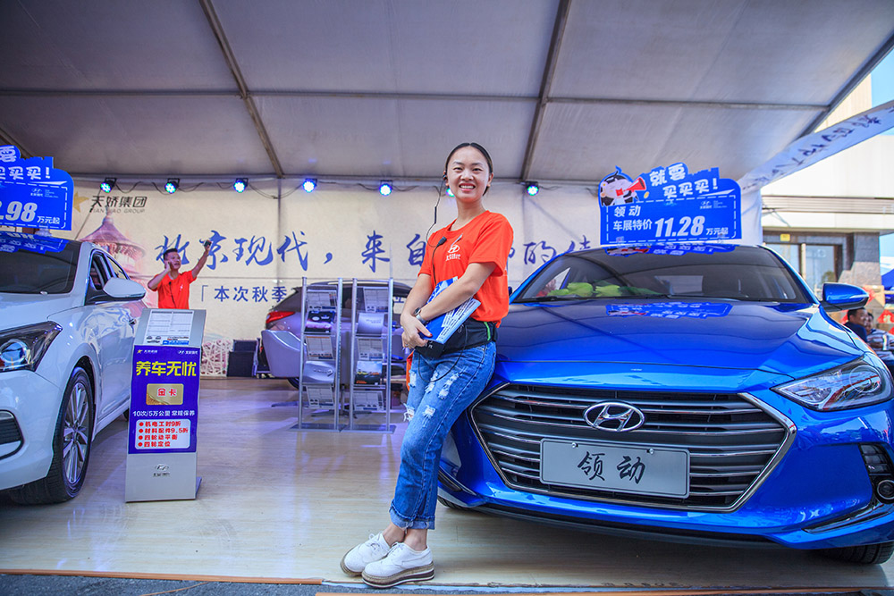 【車展第一天】遇到那個TA，放棄蘋果8......