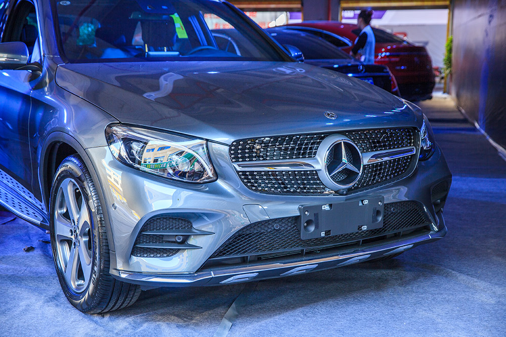 【車展第一天】遇到那個TA，放棄蘋果8......