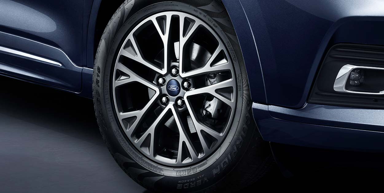 邵陽(yáng)長(zhǎng)安福特銳際ESCAPE - 四驅(qū)先鋒SUV，勁勢(shì)登場(chǎng)