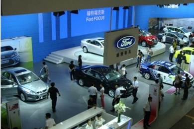 長(zhǎng)安福特精彩亮相2011重慶國(guó)際車展，全系車型演繹非凡