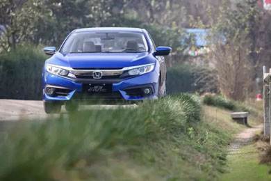 看遍十里桃花，還是第十代思域最帥 