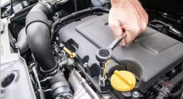 小長(zhǎng)假歸來(lái)，給愛(ài)車做次安全檢查吧！