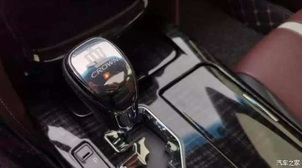 31萬(wàn)買豐田皇冠值不值 開了2年 車主 我只想說三個(gè)字