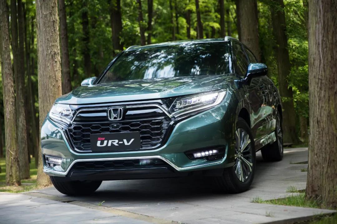 品鑒山水江城，尊享不凡旅程