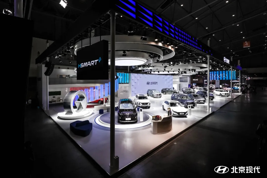 庫(kù)斯途、途勝L 混動(dòng)聯(lián)袂成都車(chē)展首發(fā)亮相，北京現(xiàn)代火力全開(kāi)