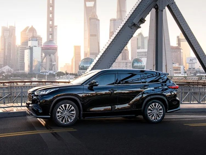 品人間百味，說百味人生，看“饞宗大師”沈宏非的蟹語人生